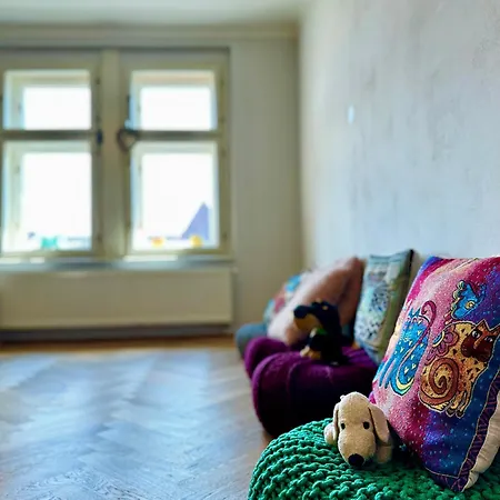 Knk Vibrant Central Spacious Hideaway
